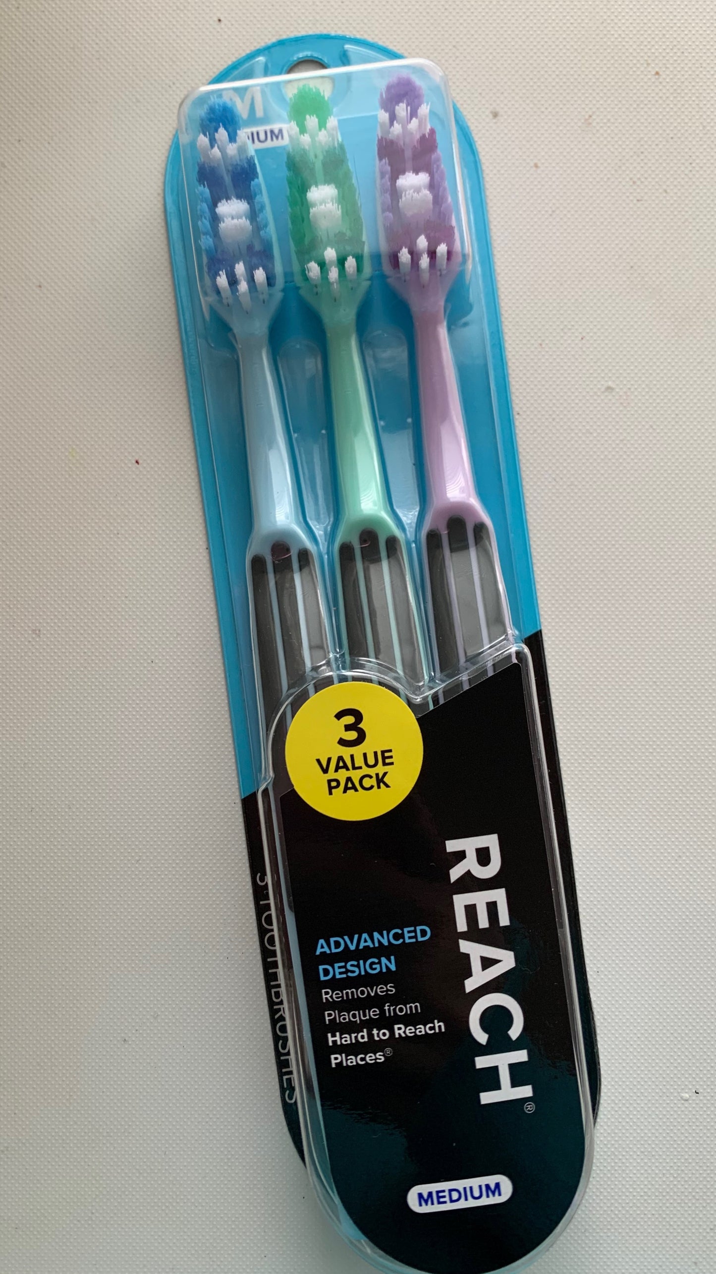 Reach Advanced Design Adult Toothbrushes, Medium, 3 Ea