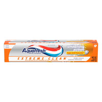 Aquafresh Extreme Clean Whitening Action Toothpaste, Mint Blast, 5.6 Oz